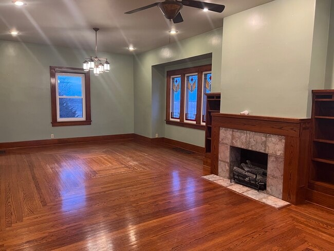 Building Photo - 405 Trenton St