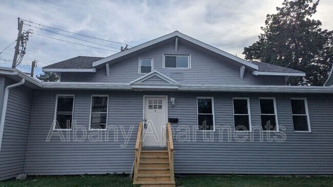 Building Photo - 4 Ten Eyck Ave