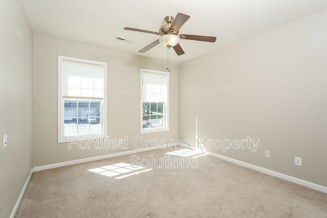 Building Photo - 307 Skiles Heights