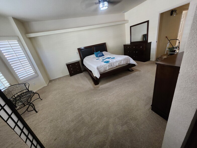 Building Photo - 3637 Tierra Vergel