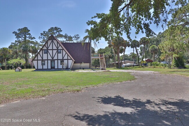 Building Photo - 2440 Brandywine Ln