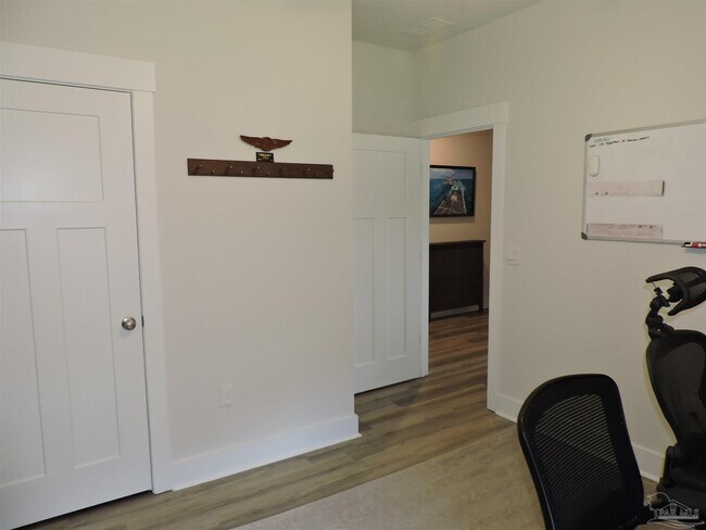 Building Photo - 10697 Davenport Lp