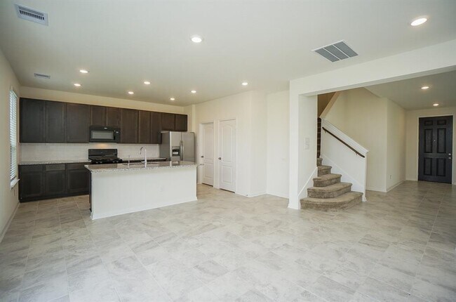 Building Photo - 4615 Sabine Creek Way