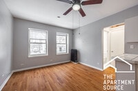 Building Photo - 4031 N Kenmore Ave