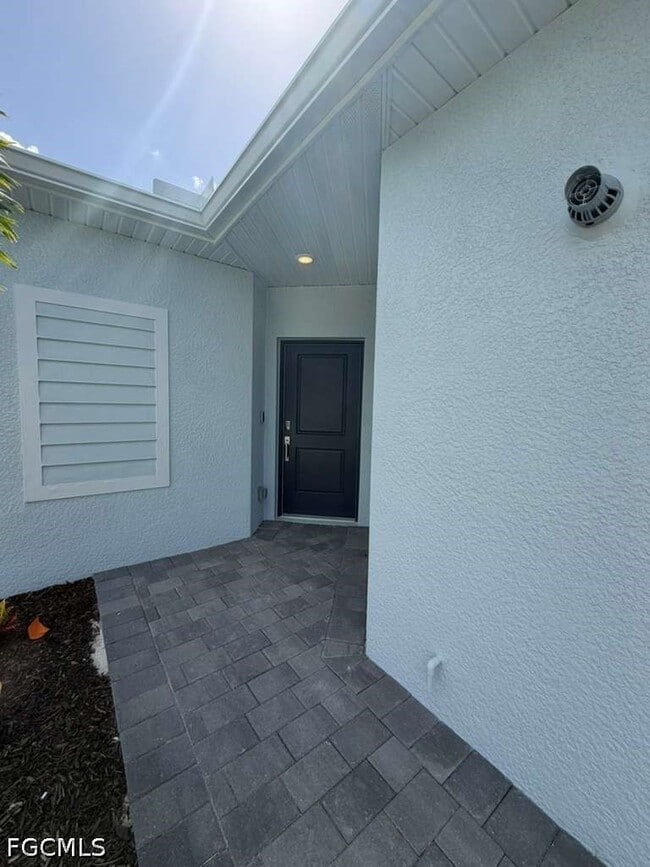 Building Photo - 14778 Martingale Pl