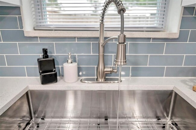 Building Photo - 3720 3rd Ave N