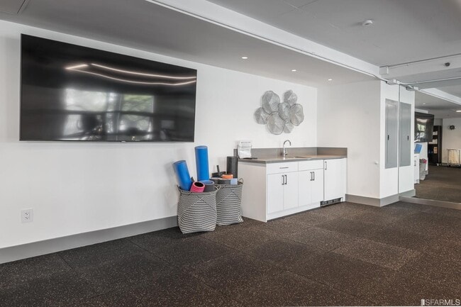 Building Photo - 200 Brannan St