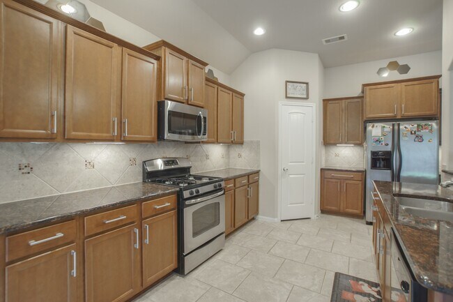 Building Photo - 111 Pheasant Run Dr