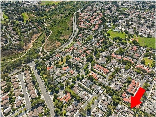 Building Photo - 55 Oak Tree Ln