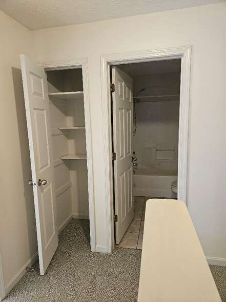 Building Photo - 57 Haven Ct