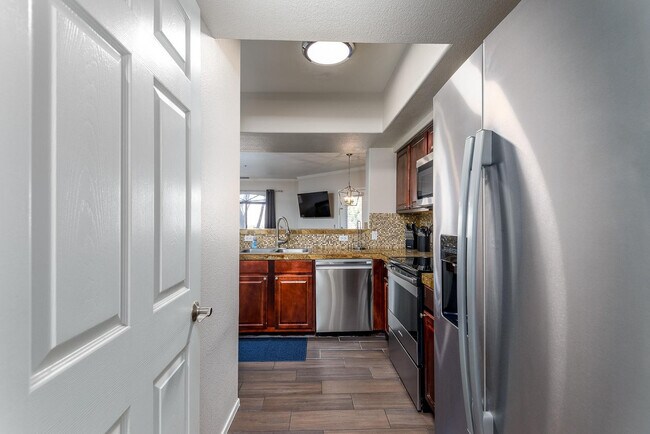 Building Photo - 15095 N Thompson Peak Pkwy