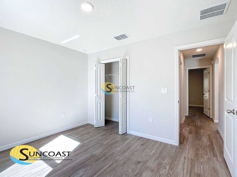 Building Photo - 9337 Bahia Rd