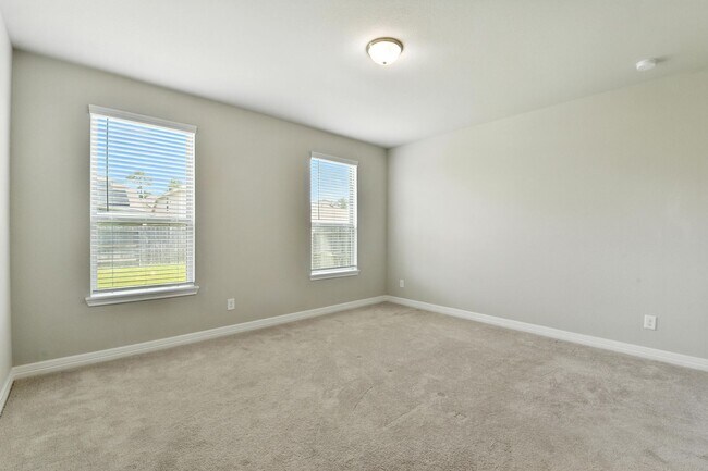 Building Photo - Spacious Home with Resort-Style Amenities