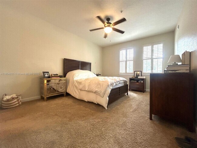 Building Photo - 1104 Shoma Dr