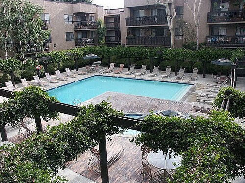 Building Photo - 22100 Burbank Blvd