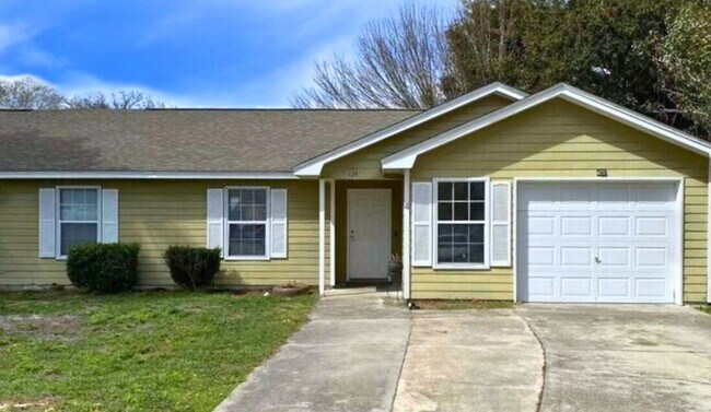 Primary Photo - Prime Location! 4-Bedroom Home with Fenced...