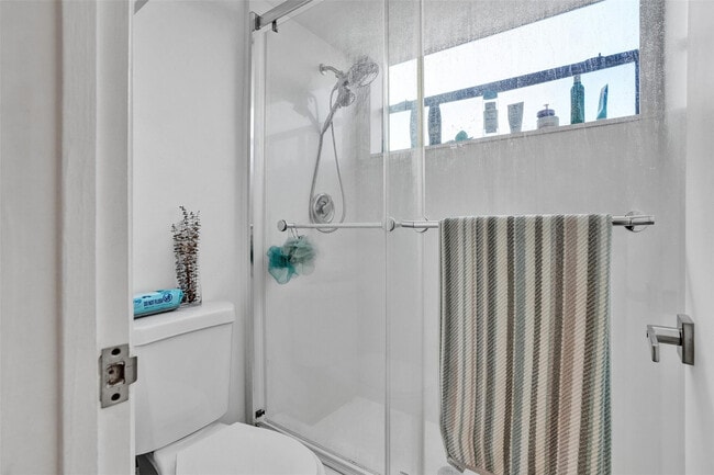 Building Photo - 3633 NW 6th St