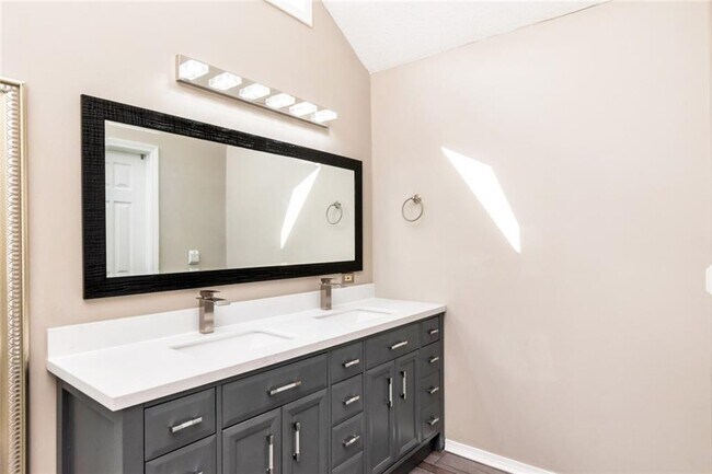 Building Photo - 7490 Quency Dr
