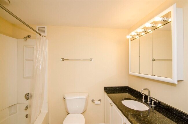 Building Photo - 10 Museum Way