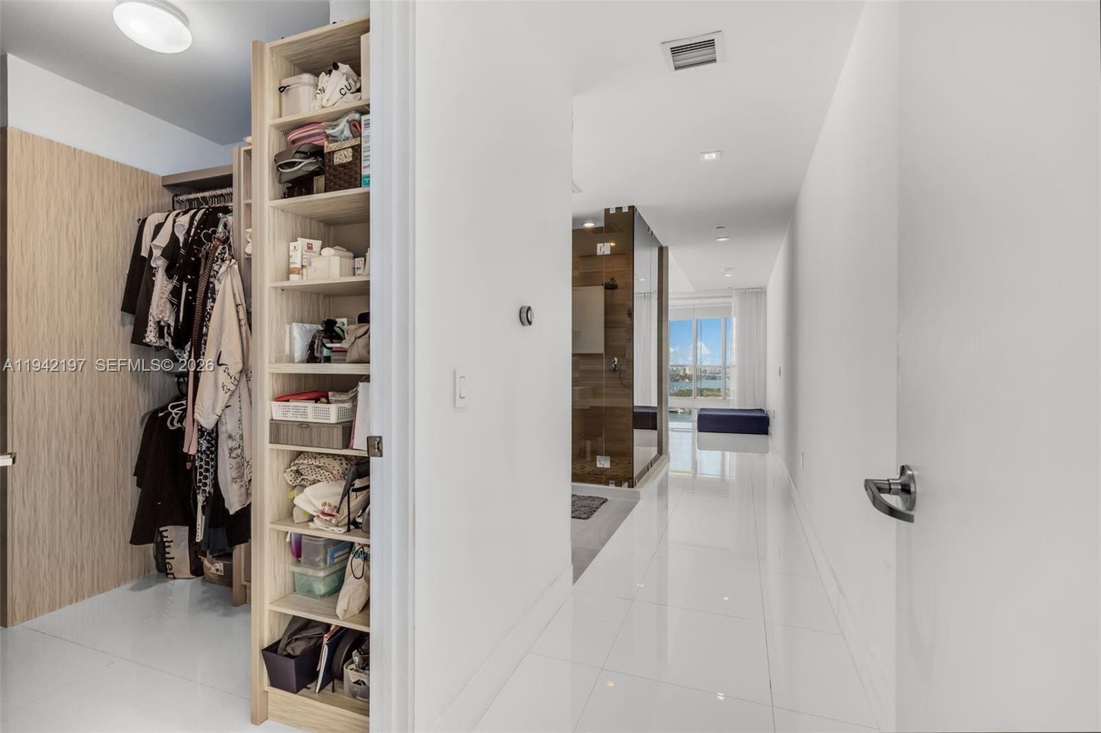 Building Photo - 1100 Biscayne Blvd