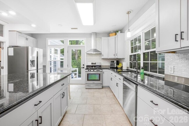 Building Photo - 7914 Gilead Rd