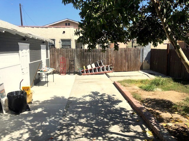 Building Photo - 1108 Orange Ave