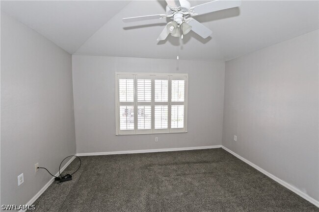 Building Photo - 1055 Albany Ct