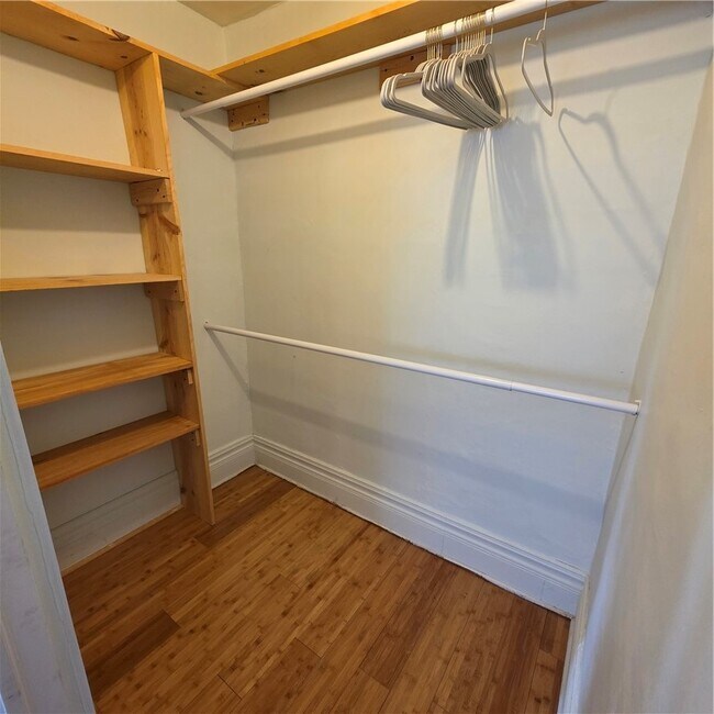 Building Photo - 149 Adam St