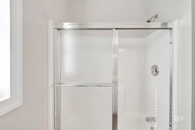 Building Photo - 25806 Pollard Rd