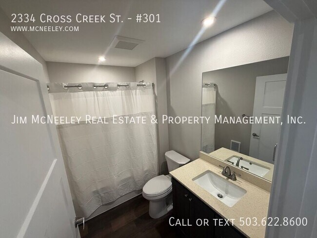 Building Photo - 2334 Cross Creek St