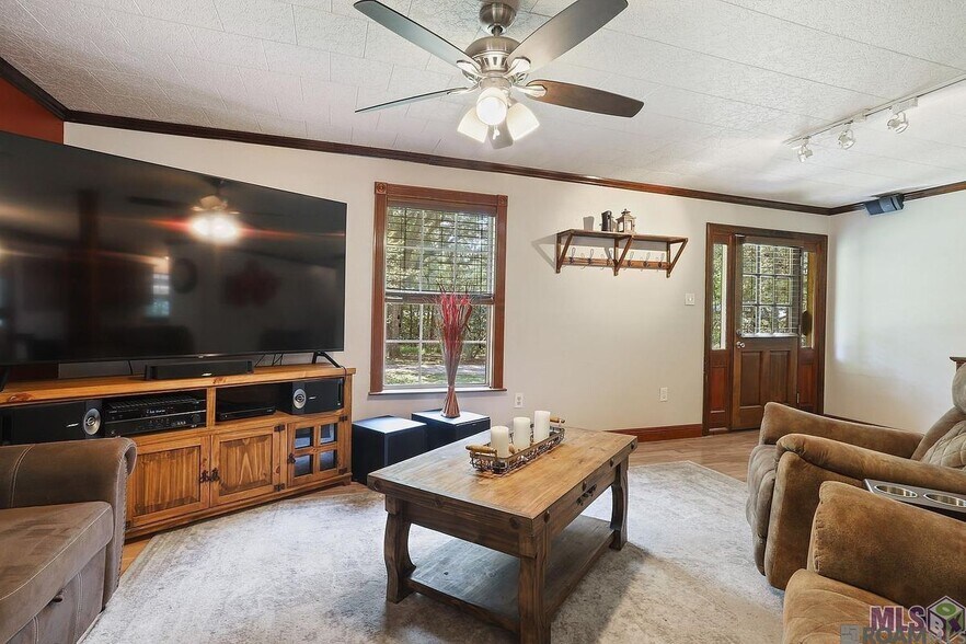 Building Photo - 28081 Charlie Watts