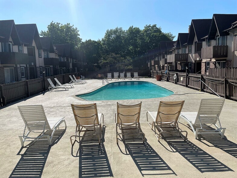 Community Pool - 6216 Robinson St