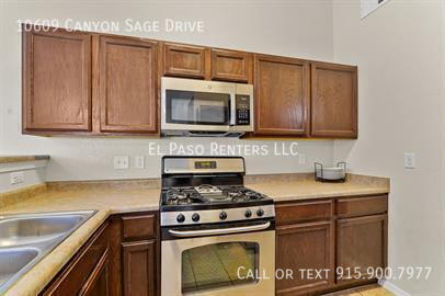 Building Photo - 10609 Canyon Sage Dr