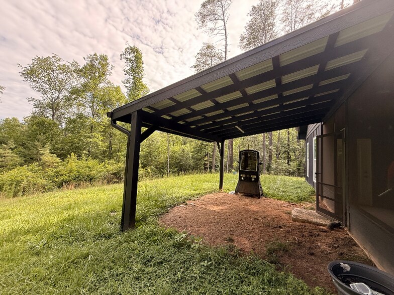 Building Photo - 415 Autumn Ridge Dr