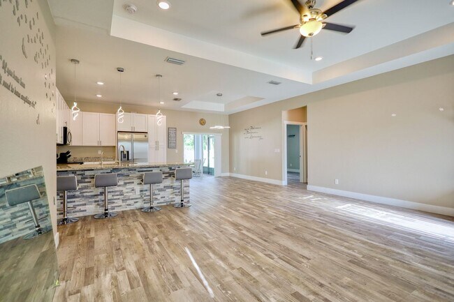 Building Photo - 3072 Lopinto St
