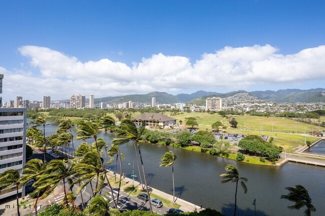 Building Photo - 300 Wai Nani Way