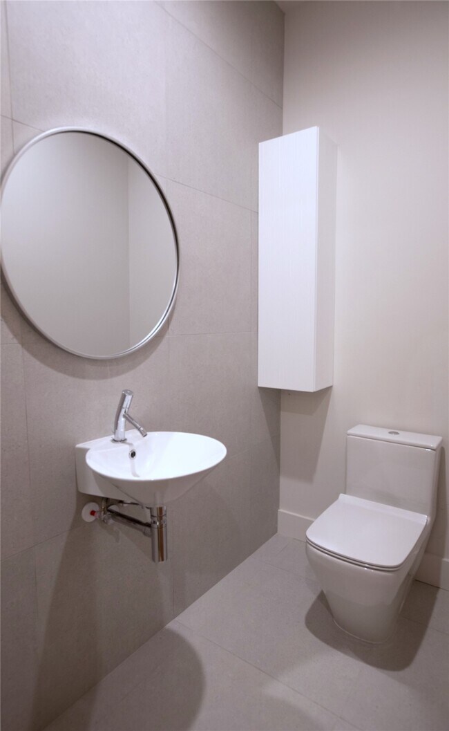 Building Photo - 3512 Mt Vernon St