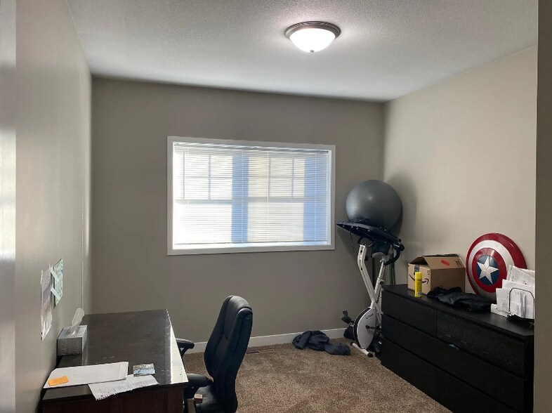 Building Photo - 3024 Bluestem Trl