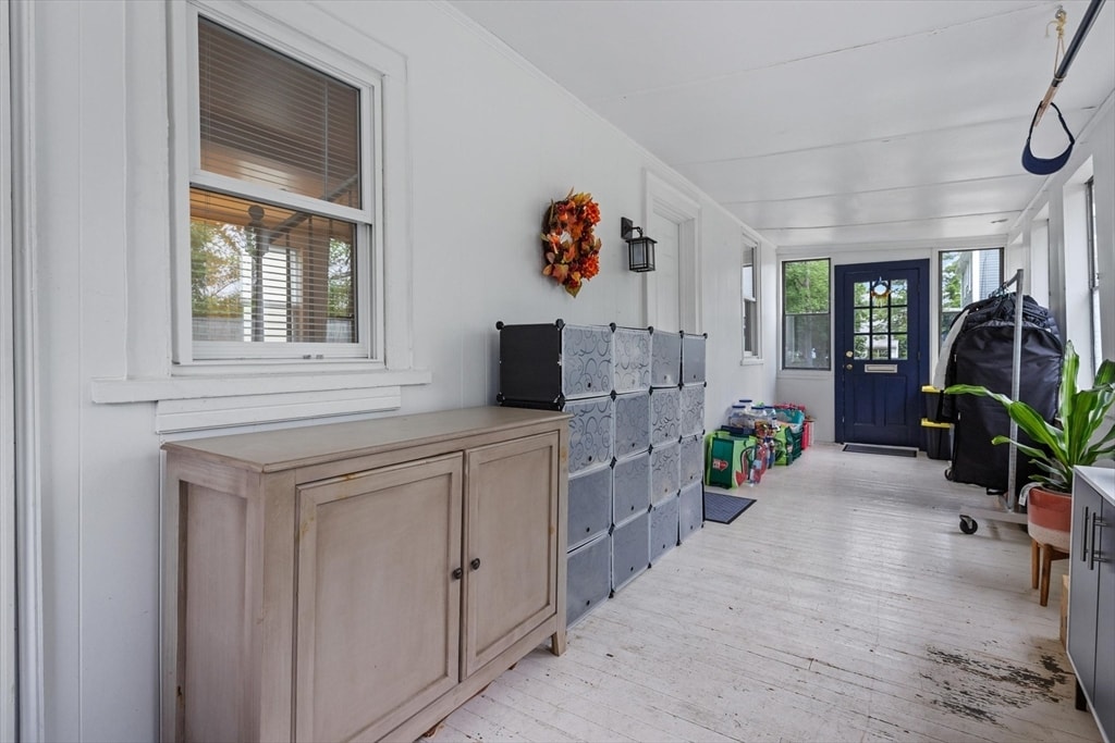 Building Photo - 39 Grandfield St