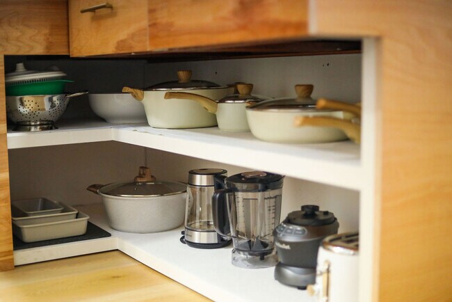 Building Photo - 1773 Torrance St