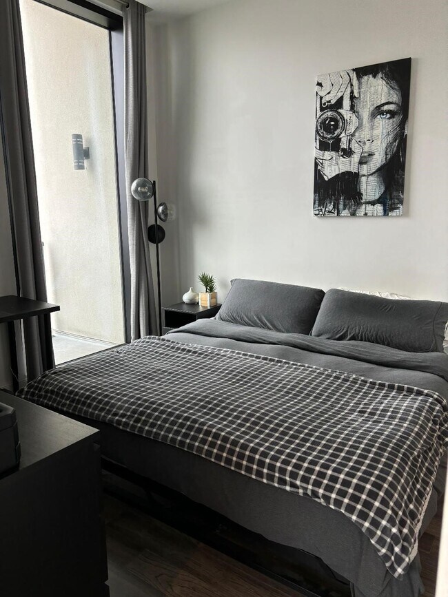 Building Photo - 1211 Caroline St