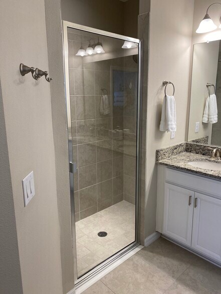 Building Photo - 13823 Messina Loop