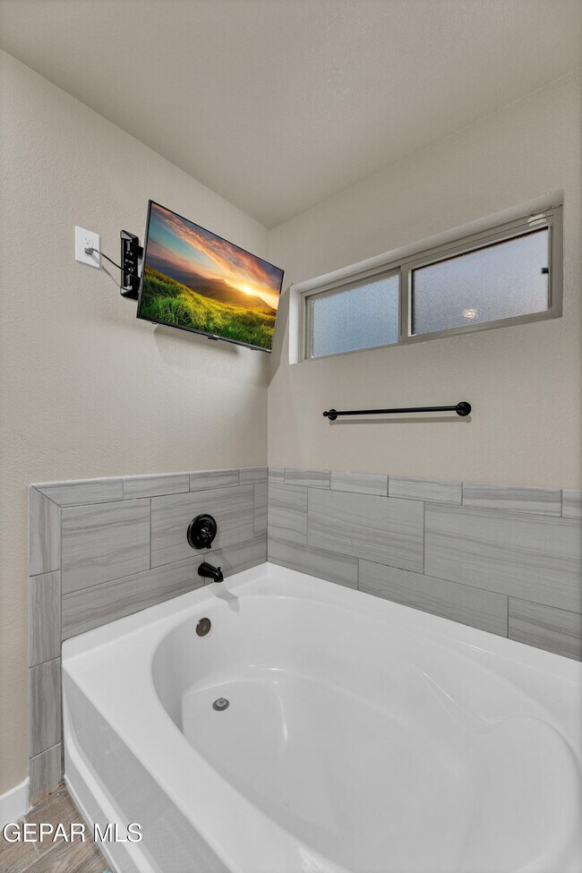 Building Photo - 14953 Willie Worsley Ave