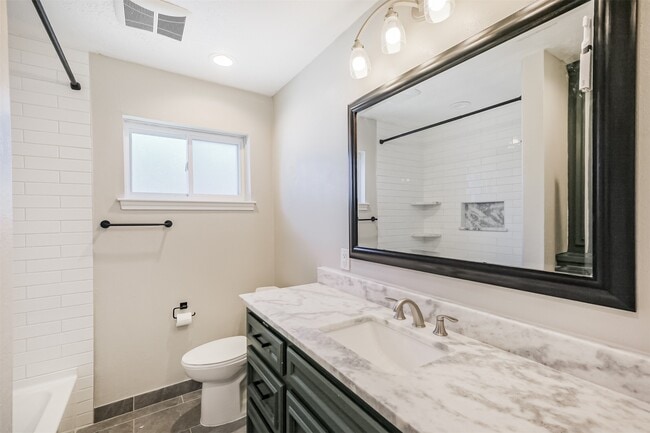 Building Photo - 9714 Railton St