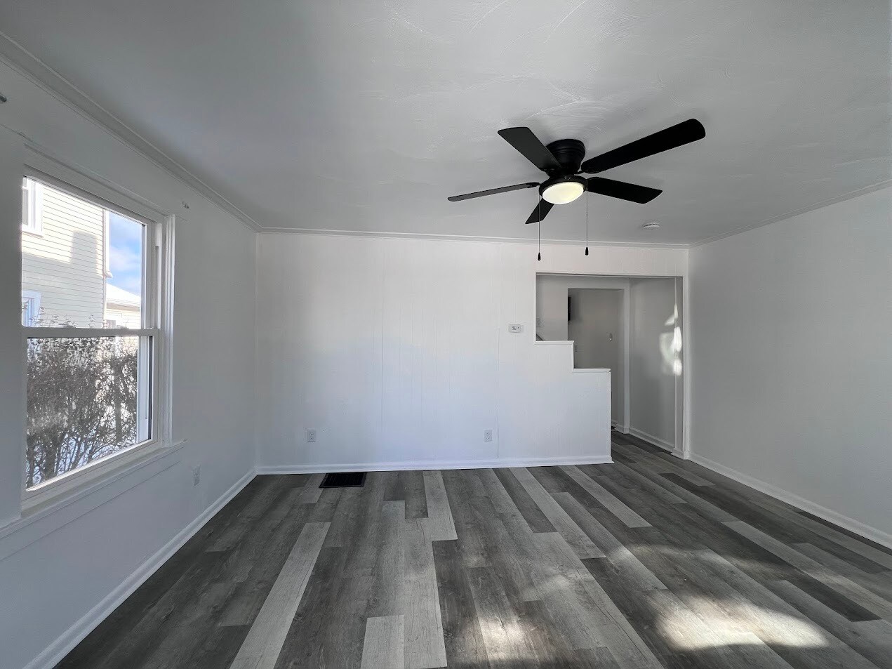 Building Photo - 866 Miller Ave