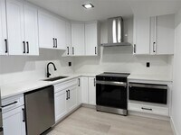 Building Photo - 3010 N Course Dr