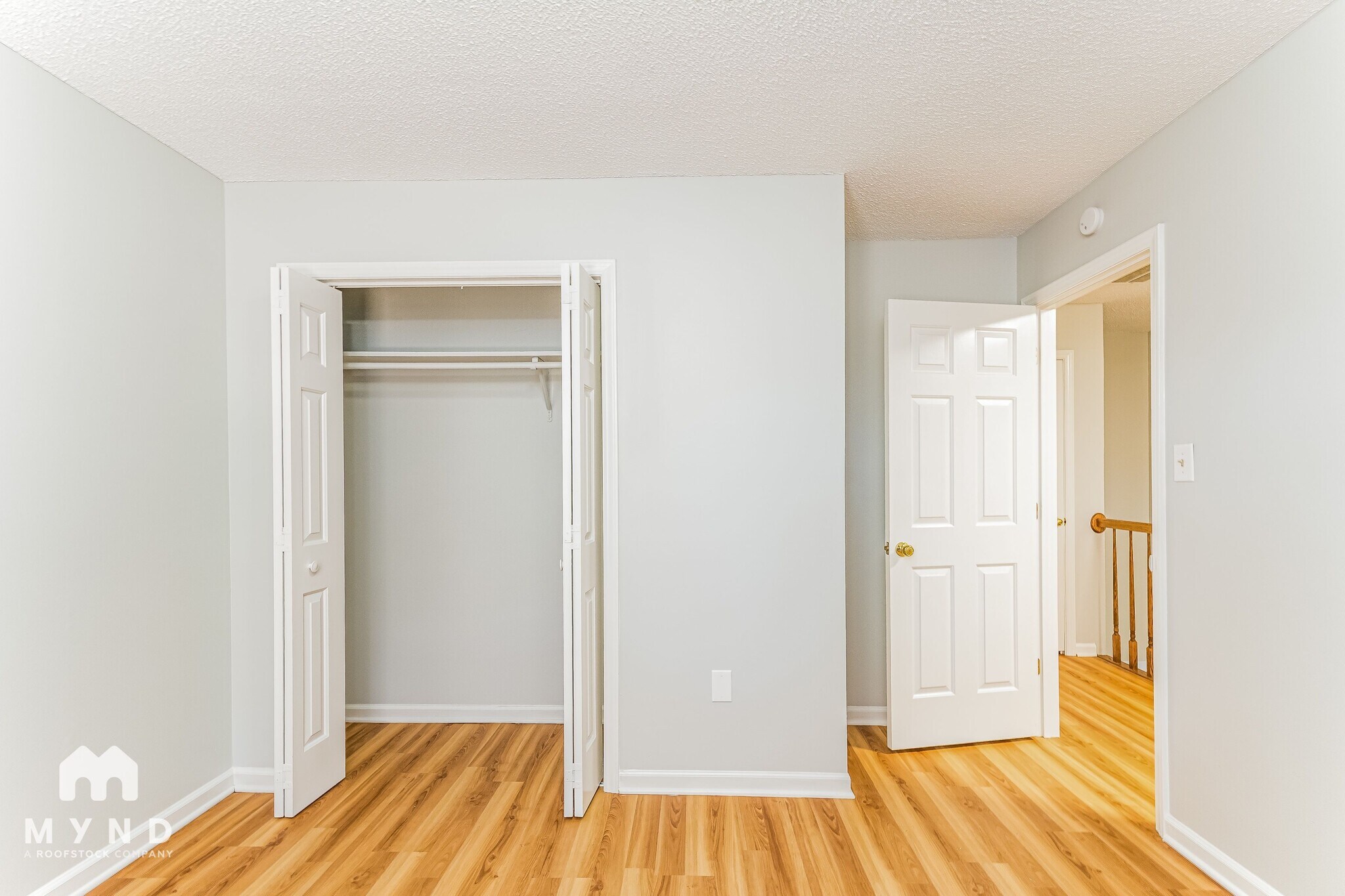Building Photo - 220 Glaive Dr