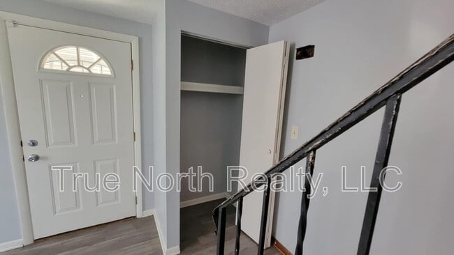Building Photo - 1608 Smith Rd