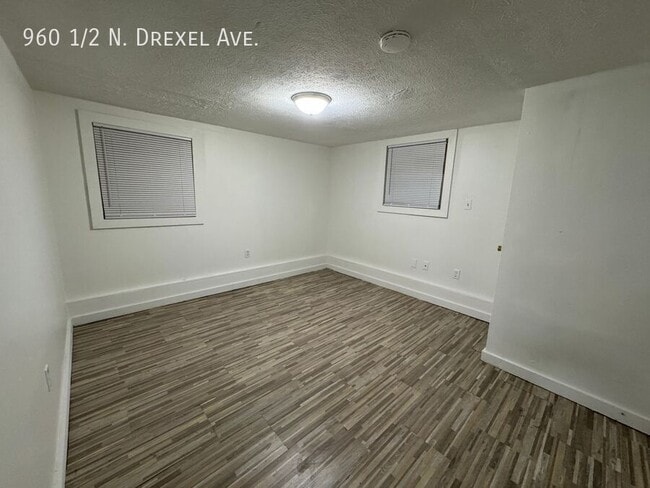 Building Photo - 960 N Drexel Ave