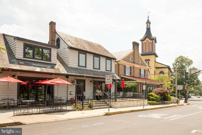 Building Photo - 30 W State St